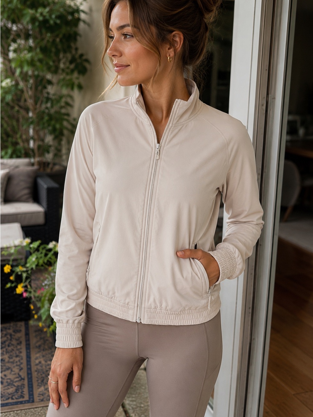 Lululemon Women’s Lightweight Zip Jacket | Size 6 | Light Sand | Athletic Bomber